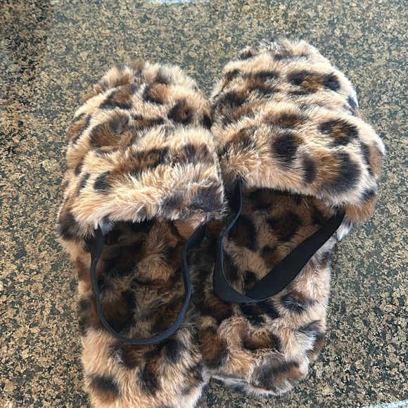 Animal print slippers - Picture 4 of 4
